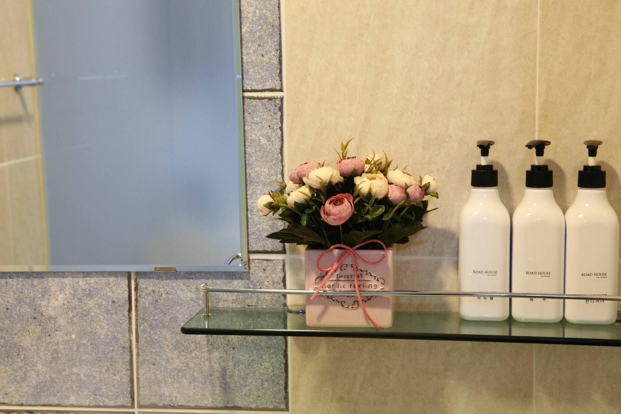 Road Myeongdong Hotel โซล ภายนอก รูปภาพ