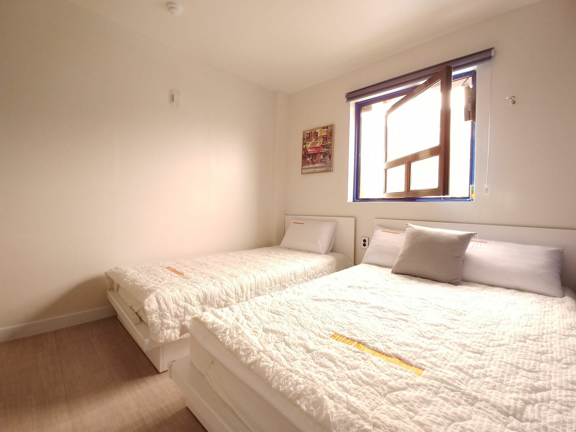 Road Myeongdong Hotel โซล ภายนอก รูปภาพ
