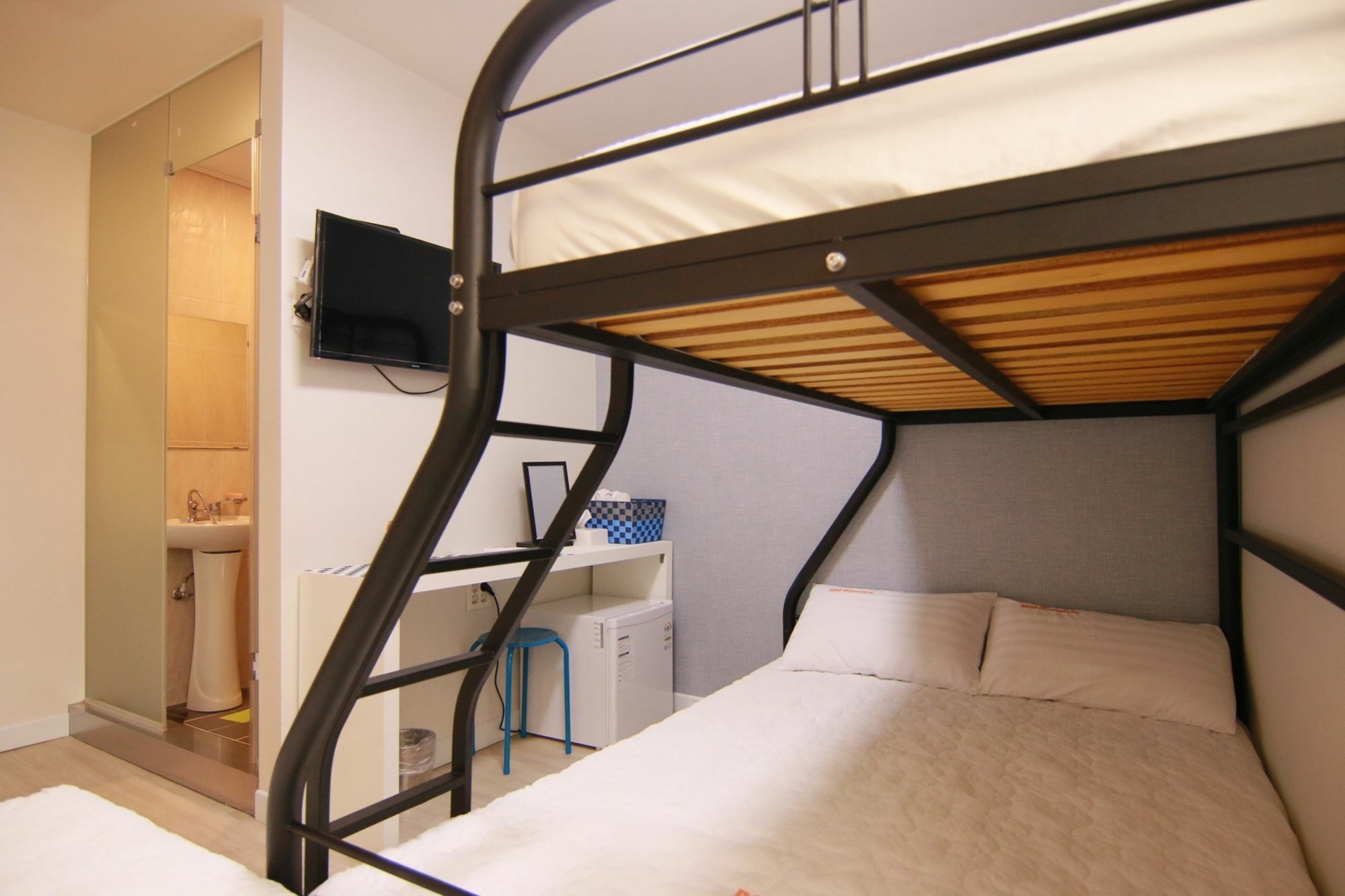Road Myeongdong Hotel โซล ภายนอก รูปภาพ